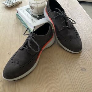 Cole Haan Grand gray sueded sport shoe with orange accent, size 11.5